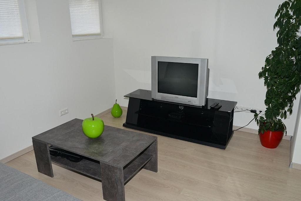 Apartment In Reutlingen / Sickenhausen Exterior photo